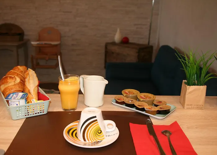 Le Prado De St Raph Hotel 2*